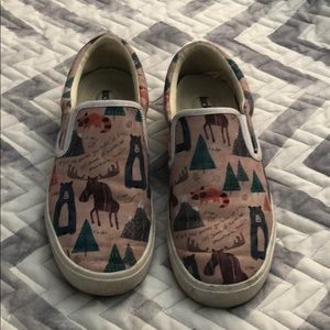 Women’s bucketfeet forest animal print
